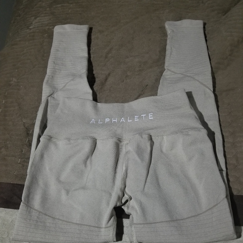 Alphalete revival leggings